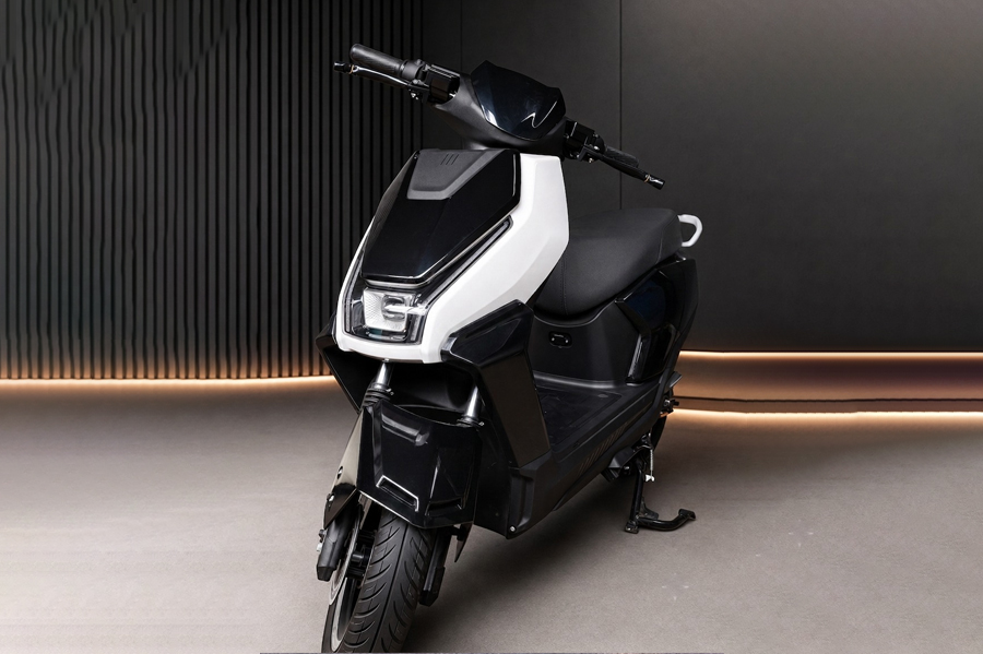 Premium Non-RTO Electric Scooter thumbnail 2